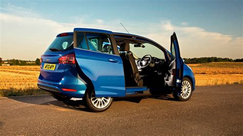 Ford B-Max Interior Layout & Technology | Top Gear