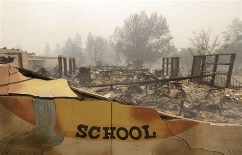 Children Return To School 3 Weeks After California Wildfire West