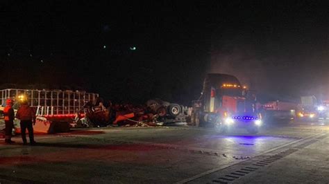 VIDEO Tractocamión se queda sin frenos y causa fatal accidente en la