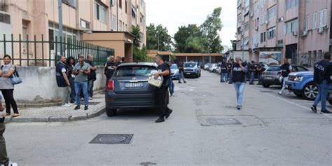 Dopo Caivano Controlli Delle Forze Dell Ordine A Roma E Napoli Blitz