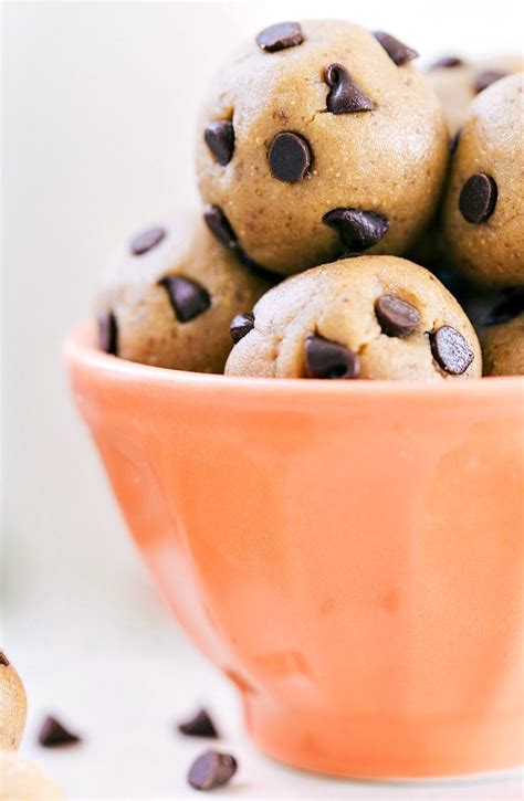 4 Ingredient Chocolate Chip Cookie Energy Bites Chelsea S Messy Apron