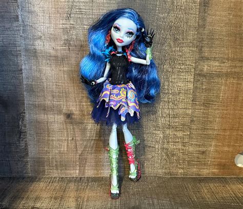 Ghoulia Yelps Sweet Screams Etsy