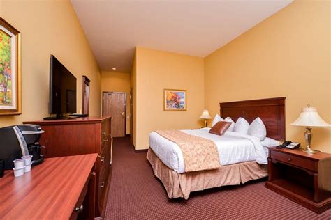 Best Western Plus Fredericton Hotel & Suites | Budget Accommodation ...