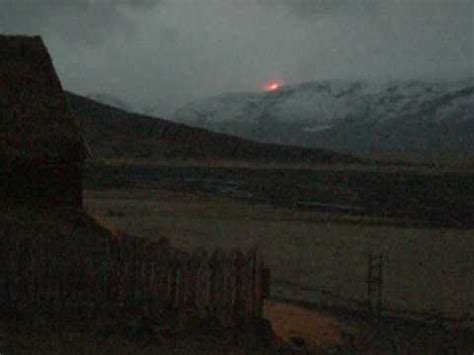 Islandia centenas de personas evacuadas por volcán en erupción YouTube