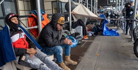 Migrantes Venezolanos Protestan En Nueva York Tras Ser Desalojados De