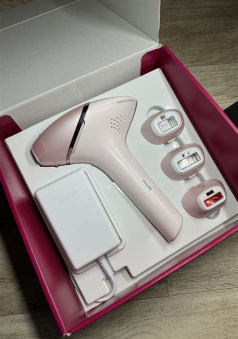 Epilator Philips Lumea Series Bri Ipl Roza