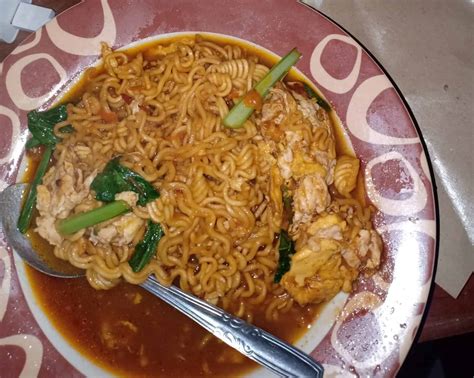 Resep Indomie Nyemek Yang Enak Dan Praktis Hubstler