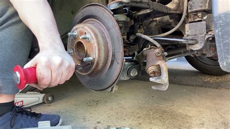 Honda Accord Replacing Brakes