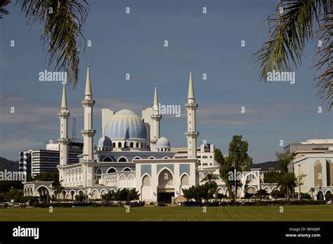 Pahang State Mosque Stock Photo - Alamy