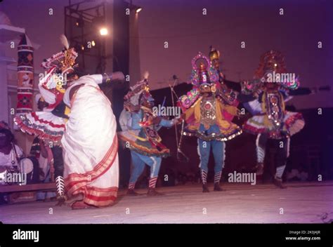 Tamil Nadu Dance Folk Dance Hi Res Stock Photography And Images Alamy
