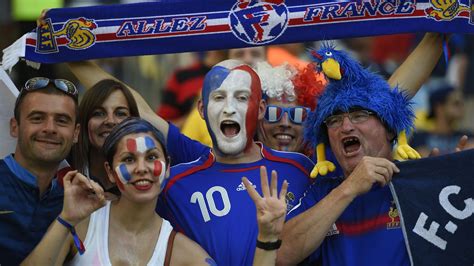 VIDEO Mondial les supporters français heureux après la qualification