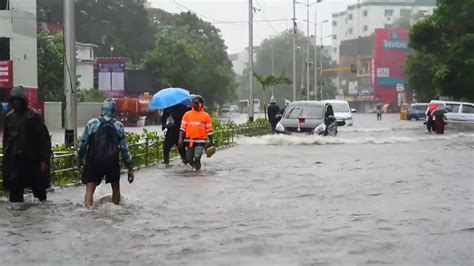 Al Menos 3 Muertos En El Sur De India Por Fuertes Lluvias Ante Llegada