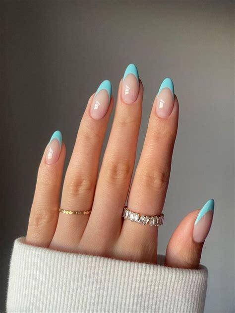 Pin by jadalover on 𝙽𝚊𝚒𝚕𝚒𝚍𝚎𝚊𝚜 in 2024 Gel nails Blue nails