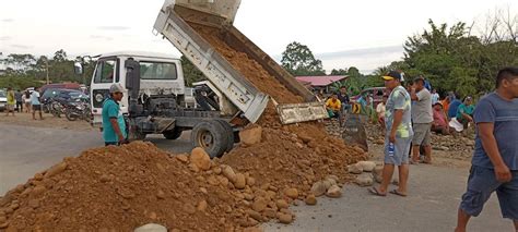 Bloquean La Carretera Nueva A Cochabamba Y Se Suspenden Los Viaje Fm