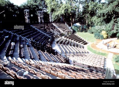 London Regents Park Open Air Theatre Stock Photo Alamy