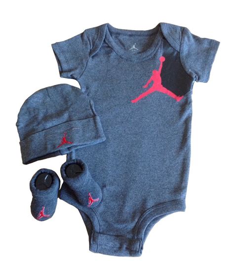 Nike Jordan Infant Baby Layette Set And Cellphone Anti Dust Plug Baby