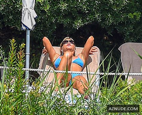 Jennifer Aniston Sexy Toned Bikini Body By The Pool In Portofino Aznude