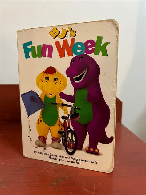 1994 Barney: Bj's Fun Week Board Book - Etsy