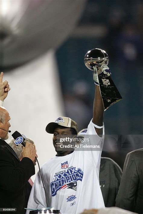 Super Bowl Xxxix New England Patriots Deion Branch Victorious With