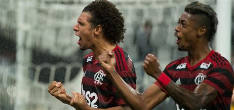 Brasileirão Saiba como assistir Flamengo x Athletico PR ao vivo na TV