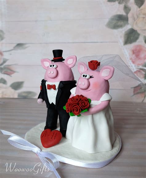 Pig cake topper Pig wedding cake toppers Bride and groom | Etsy