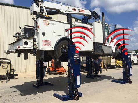 Challenger CLHM-140 HEAVY DUTY MOBILE COLUMN CAR LIFT