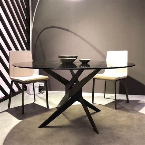 Table Ronde En Verre Design Italien Pied Central Vertigo 4 Pieds