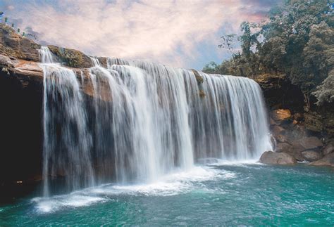 Waterfall And Blue Water Mural Tenstickers