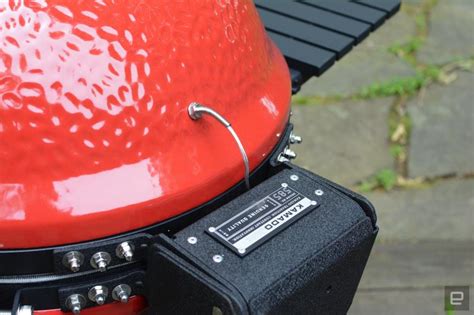 Kamado Joe Konnected Joe Review A Highly Versatile Smart Grill Engadget