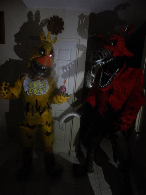 Nightmare Chica and Nightmare Foxy by UlyKompean on DeviantArt