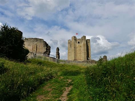 Conisbrough Castle (Conisbrough) - Visitor Information & Reviews