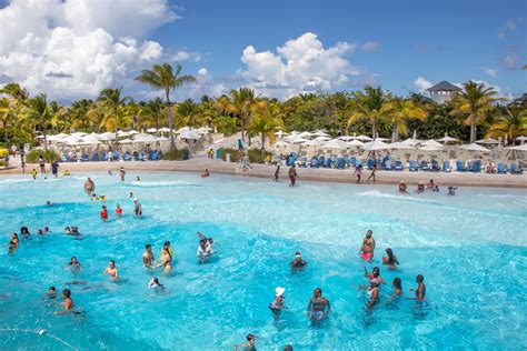 Baha Bay Water Park: The Baha Mar Resort Waterpark in Nassau