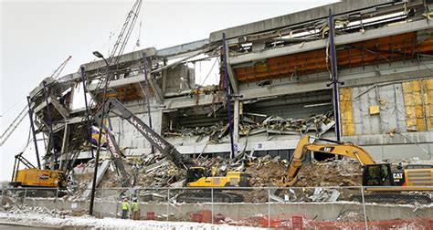 Metrodome demolition work stopped after beam falls – Finance & Commerce