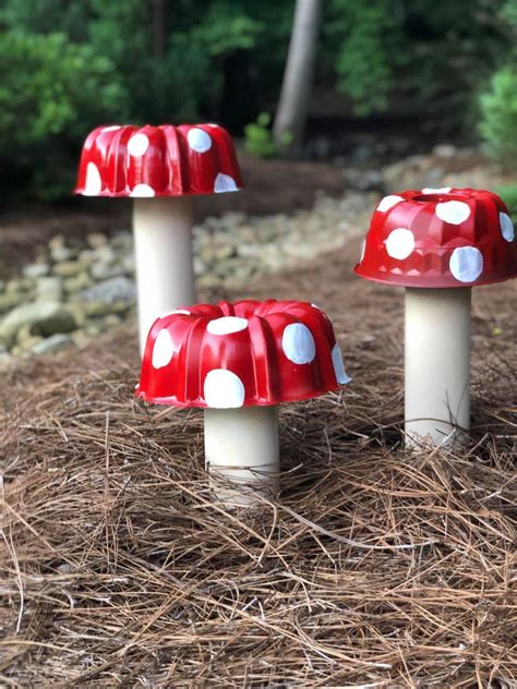 DIY Bundt Pan Mushrooms The Shabby Tree Diy Yard Decor Mushroom