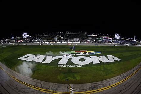 Top 5 tracks to experience a NASCAR Cup Series race ft. Daytona ...