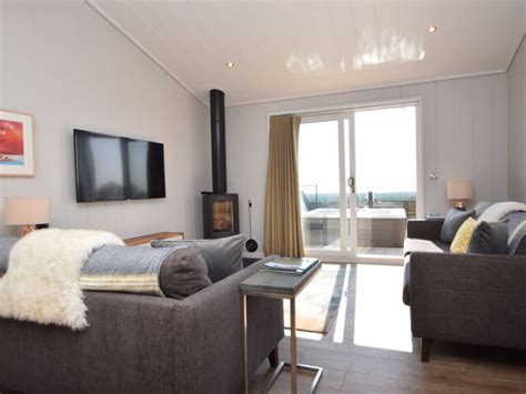 St Andrews Fife Luxury Hot Tub Lodge
