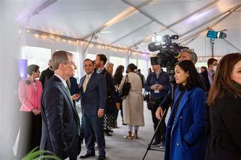 Galleries - D.C. Temple Open House - DC Temple Visitors' Center