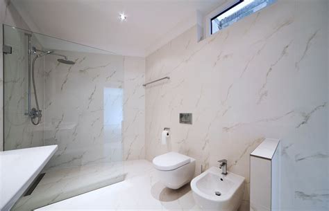 Using Quartz Slabs In The Bath For Shower Walls Seating And Floors