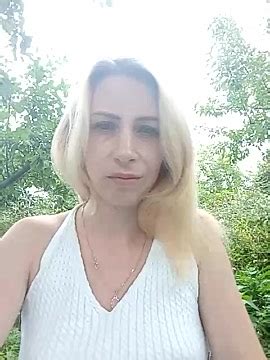 MasterMargorita Naked Stripping On Cam For Live Sex Video Chat FastSexxx