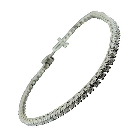 2 00 Carats Diamond Gold Tennis Bracelet For Sale At 1stdibs