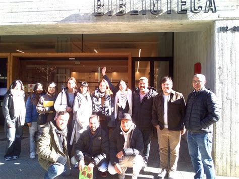 Visita A La Biblioteca Montserrat Abell L Estat Actual De La Llengua