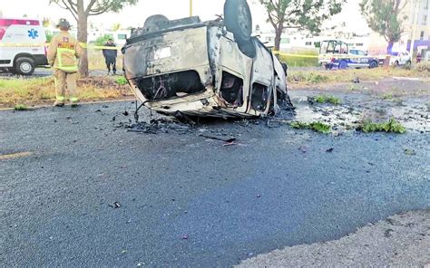 Actopan Camioneta Vuelca Y Se Incendia El Sol De Hidalgo Noticias