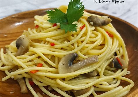 Resep Spaghetti Aglio Olio Oleh Ummu Marwa Cookpad