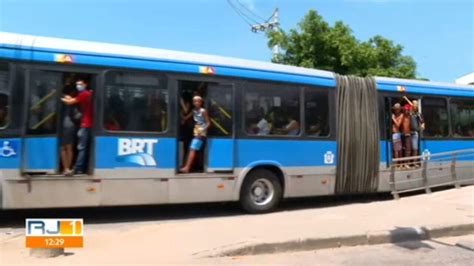 Vídeo Passageiros Do Brt Enfrentam Vandalismo Falta De Manutenção E