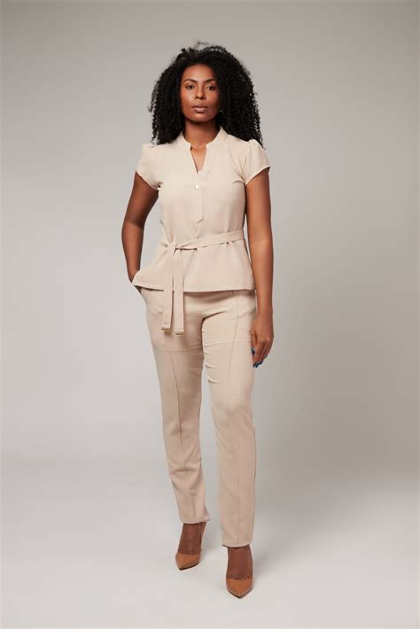 Scrub Feminino Cecília Nude Faíko Jalecos