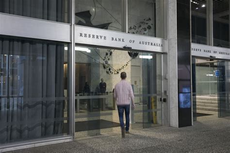 Rba Seen Cutting Rates Only In Late Asset Manager Ifm Says