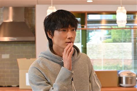 ドラマ『アンナチュラル』の世界とリンクする！綾野剛さん＆星野源さんw主演『miu404』第3話を先取り Preciousjp（プレシャス）