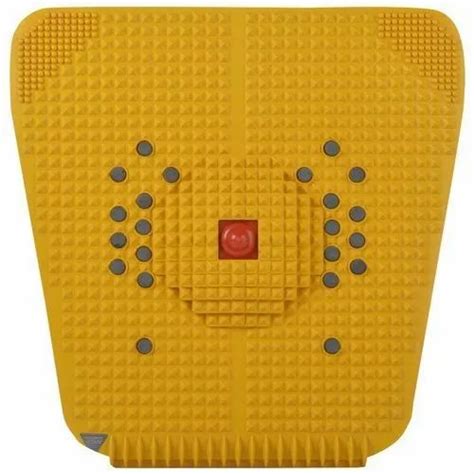 Yellow Plastic Acupressure Mat Model Name Number Nnn At Rs