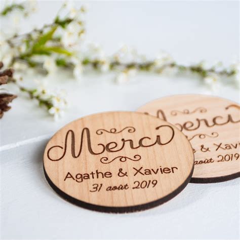 Magnet mariage personnalisé en bois naturel