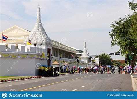 Bangkok Thailand Th Nov Travelling To Emerald Buddha Statue